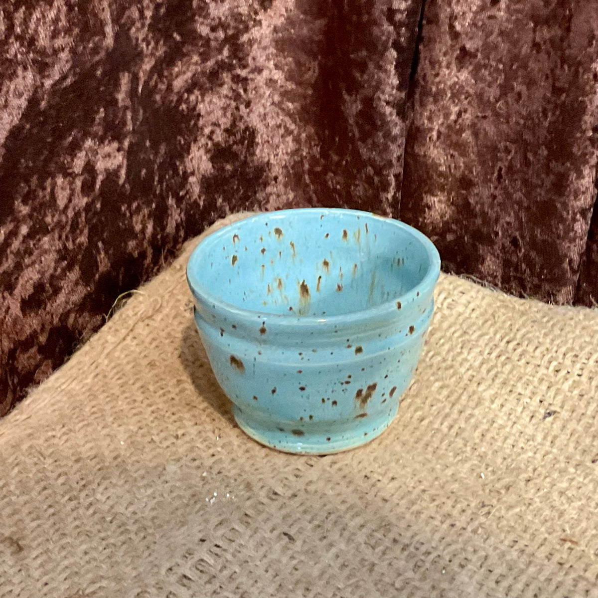 Pottery cup/bowl