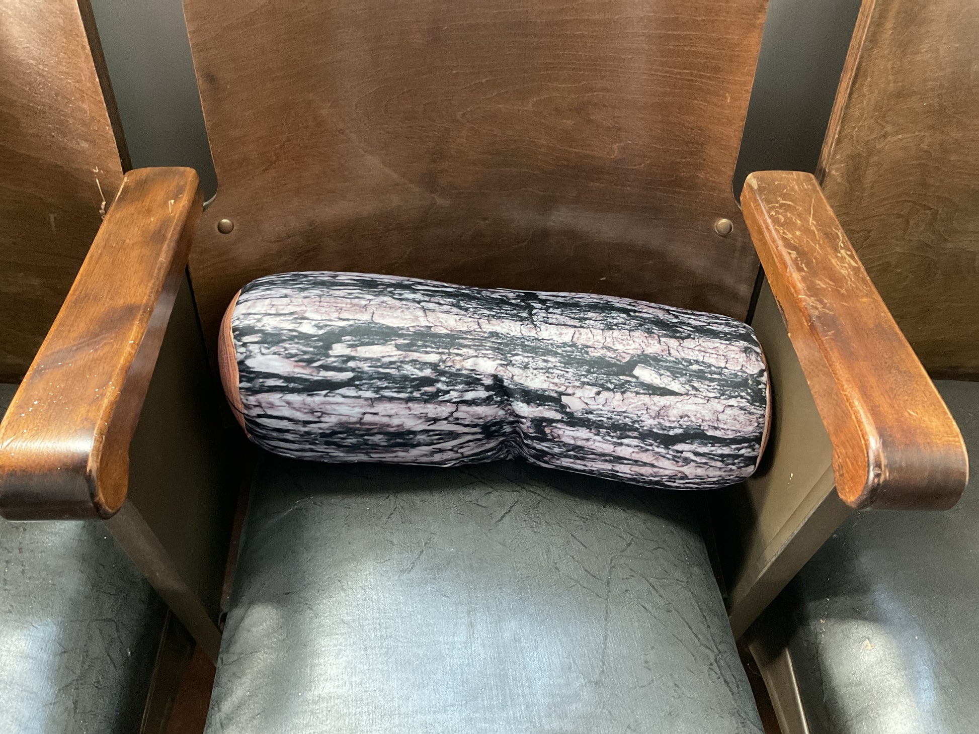 Pillow-Log