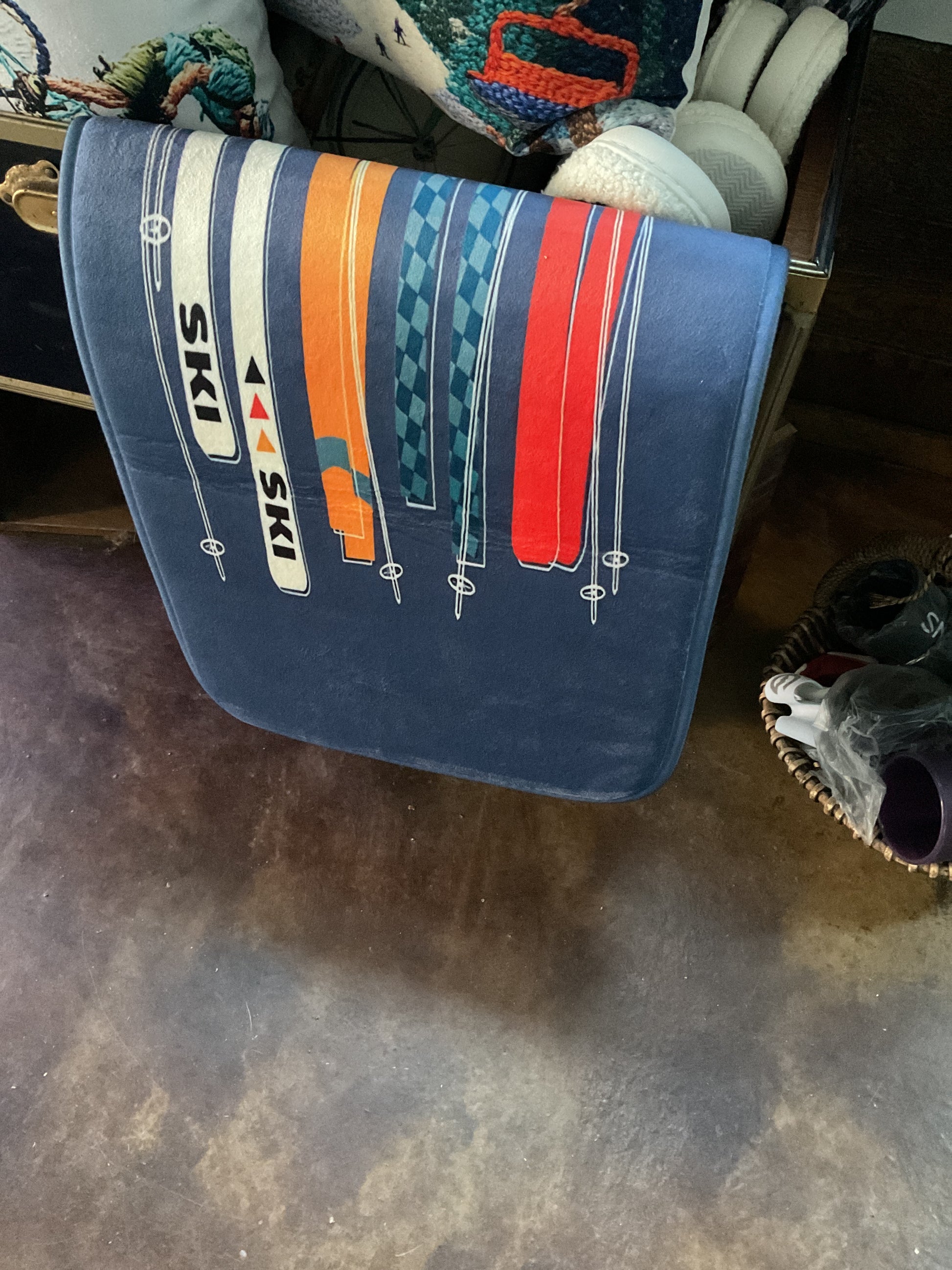 Rug- long skis
