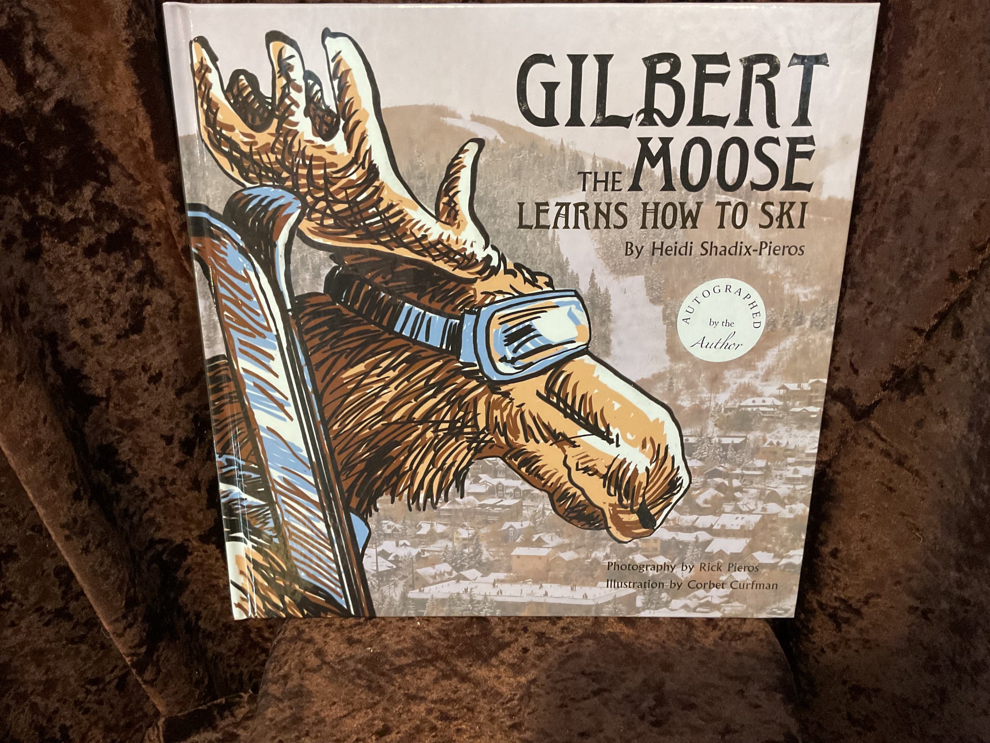 Gilbert the Moose learns how to ski