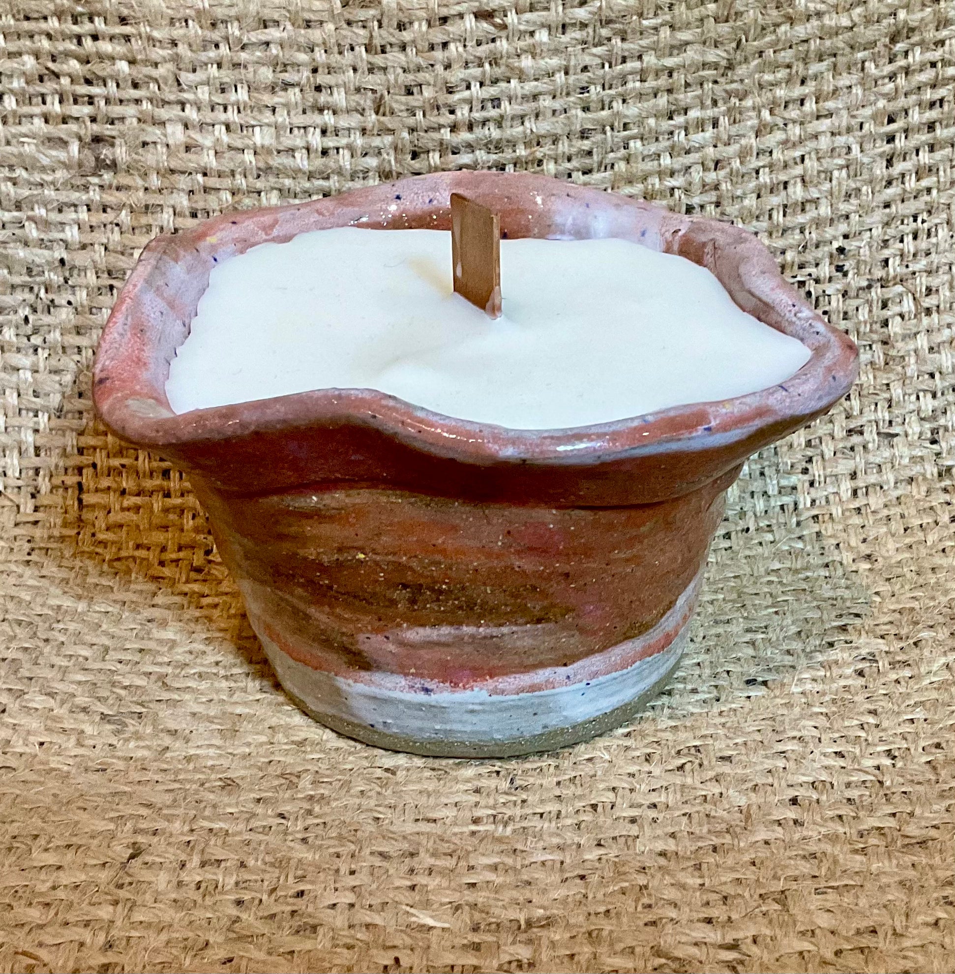 Candle- wonky pot candle