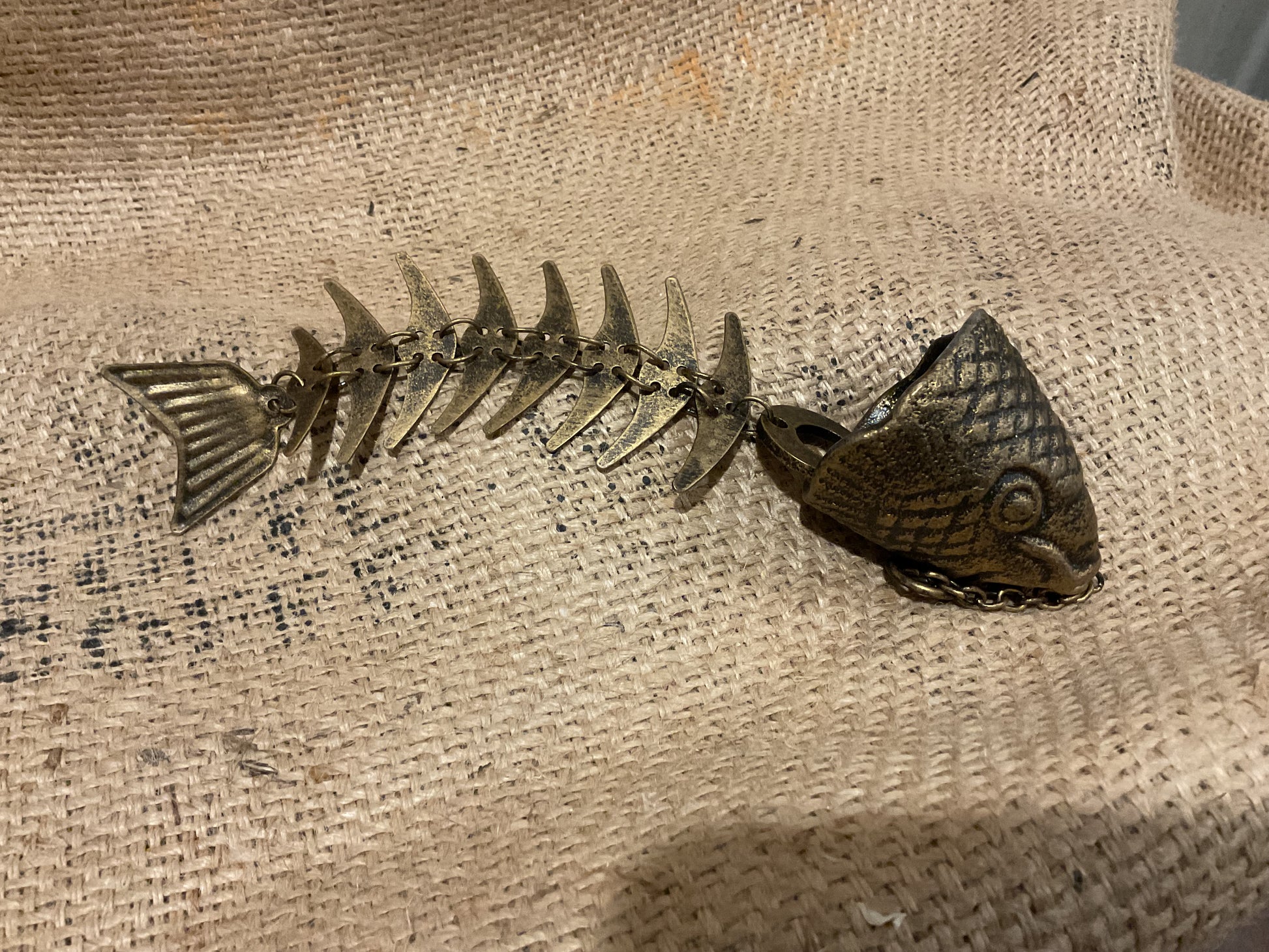 Fish bone wind chime